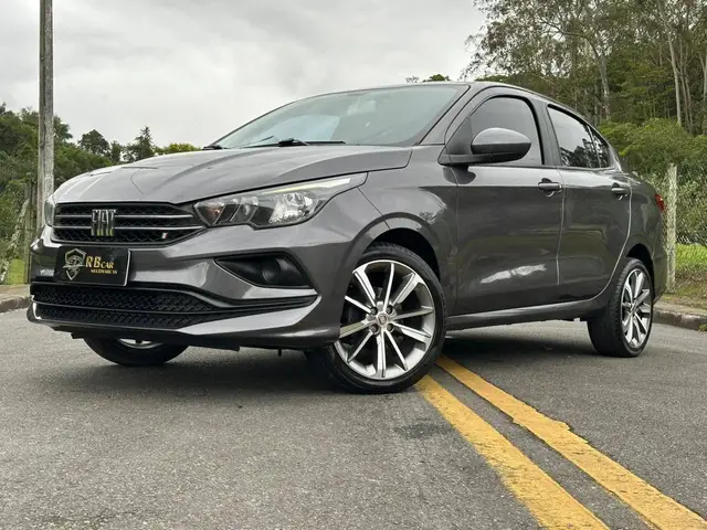 Carro Fiat Cronos 2023 Drive 1.3 (Flex) AT