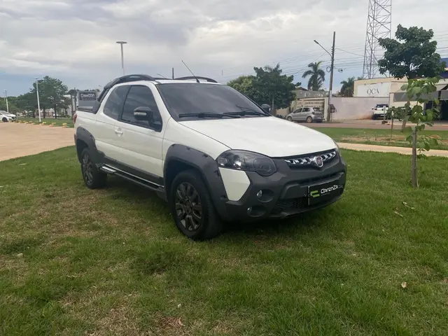 Carro Fiat Strada 2019 Adventure 1.8 16V (Flex) (Cabine Dupla)