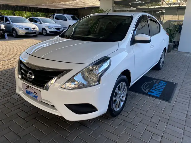 Carro Nissan Versa 2019 1.0 12V (Flex)