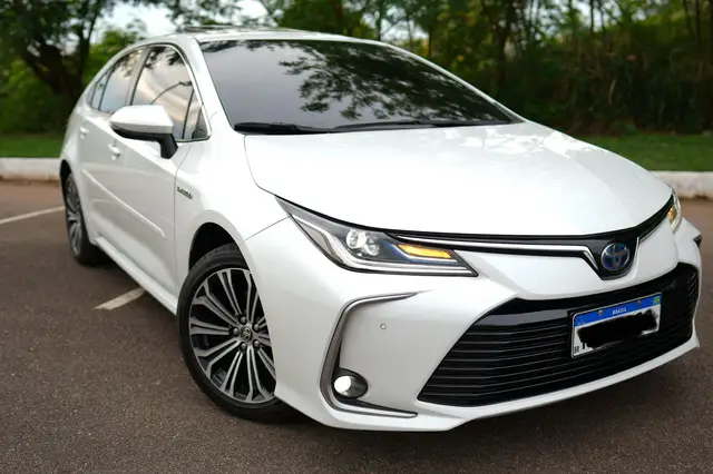 Carro Toyota Corolla 2022 Altis Premium Hybrid 1.8 (Flex) (Aut)