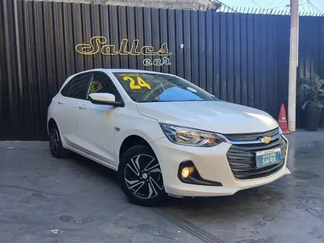 Carro Chevrolet Onix Plus 2024 LT 1.0