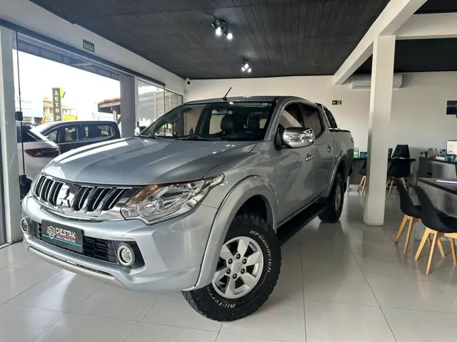 Carro Mitsubishi L200 Triton Sport 2017 Sport 2.4 DID-H HPE 4WD (Aut)