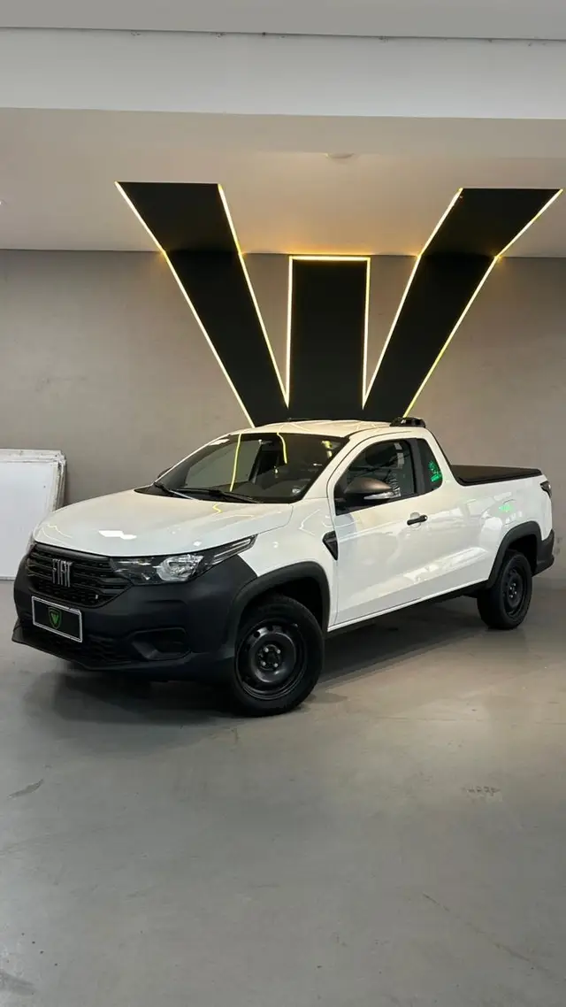 Carro Fiat Strada 2025 Endurance 1.3 Flex 8V CS
