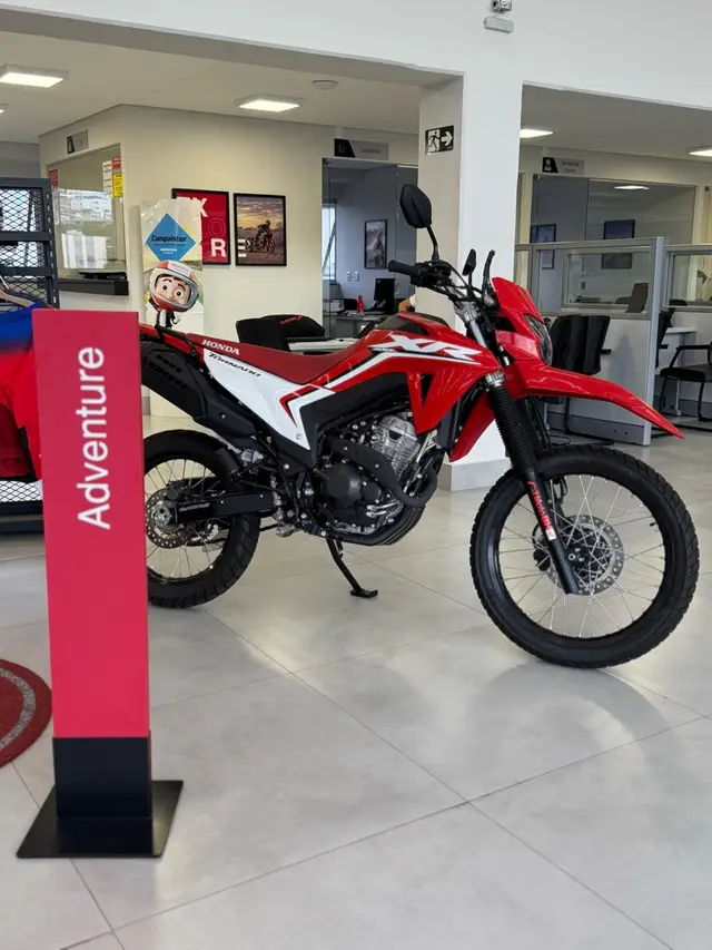 Moto Honda XR 300L 2025 Tornado