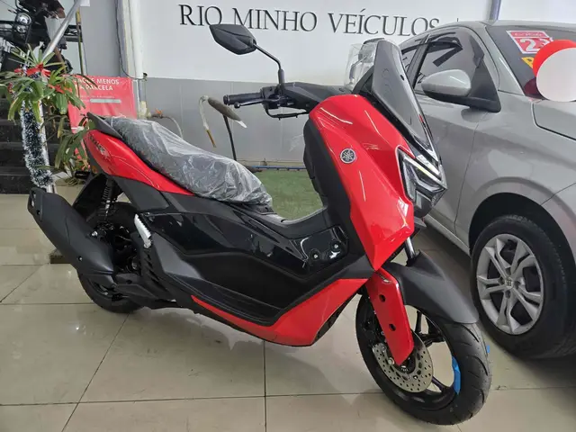 Moto Yamaha NMax 2025 Connected 160 ABS