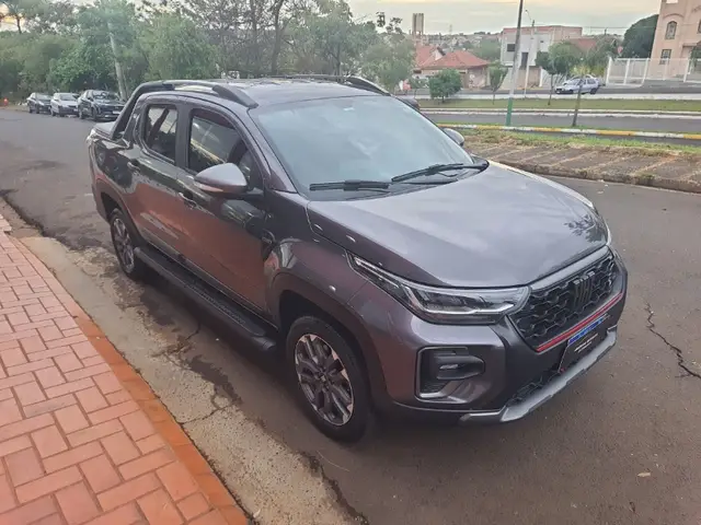 Carro Fiat Strada 2024 Ultra 1.0 Turbo