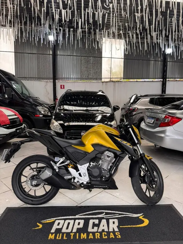 Moto Honda CB 300F Twister 2024 (ABS)