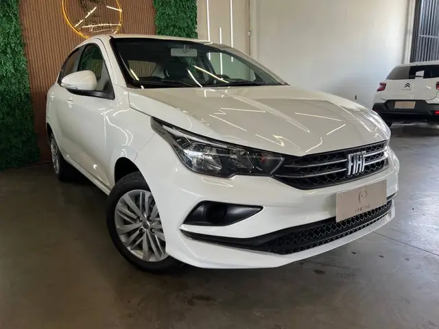 Carro Fiat Cronos 2025 Drive 1.0