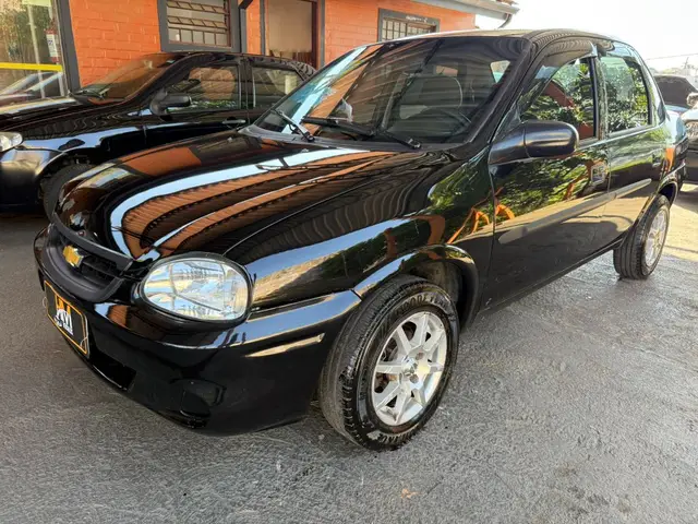 Carro Chevrolet Classic 2010 Life 1.0 VHCE (Flex)