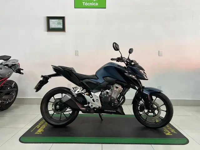 Moto Honda CB 300F Twister 2025 (ABS)