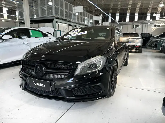 Carro Mercedes-Benz A 45 AMG 2014 A 45 AMG 4Matic DCT