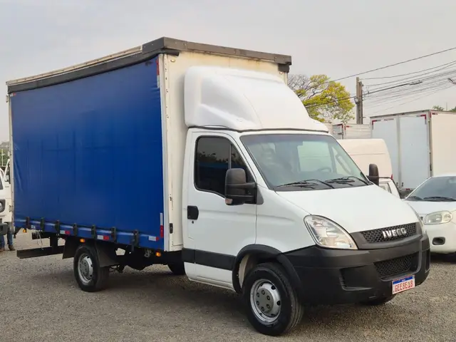 Caminhão Iveco Daily Chassi 2019 35S14 2p (dies.)(E5) - D