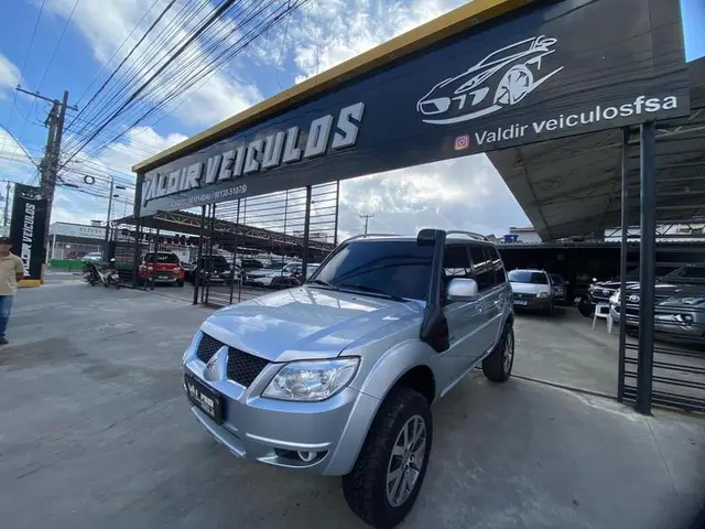 Carro Mitsubishi Pajero TR4 2015 2.0 16V 4X4 (Flex) (Aut)