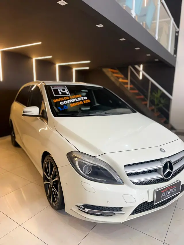 Carro Mercedes-Benz Classe B 2014 200 1.6 Turbo Sport
