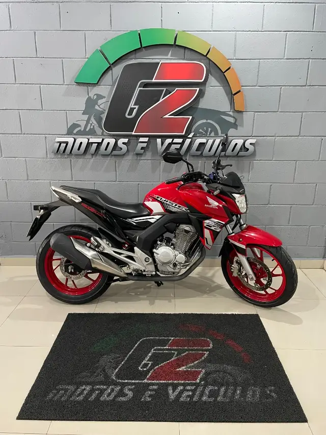 Moto Honda CB 250F Twister 2021 (CBS)