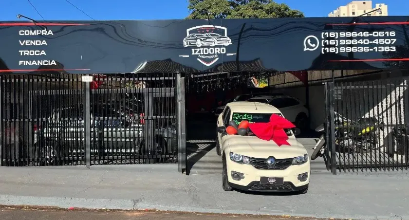 Fachada da loja Veículos à venda em IZIDORO MOTORS LTDA - Araraquara - SP