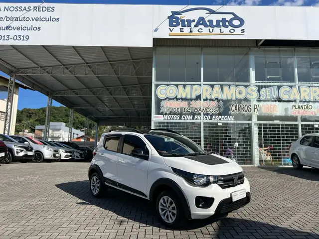 Carro Fiat Mobi 2022 Trekking 1.0 (Flex)