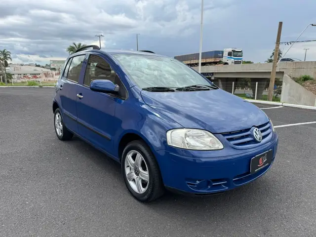 Carro Volkswagen Fox 2005 Plus 1.6 8V (Flex)