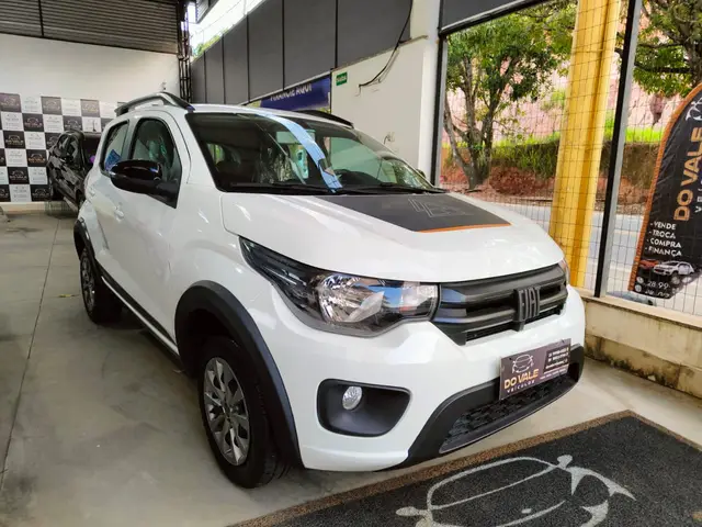 Carro Fiat Mobi 2025 Trekking 1.0