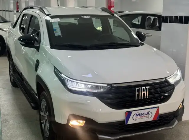 Carro Fiat Strada 2026 Volcano CD 1.3 MT