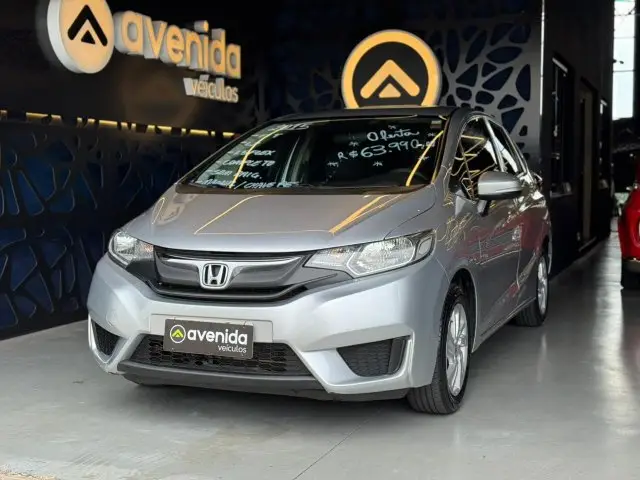 Carro Honda Fit 2015 1.5 16v LX (Flex)