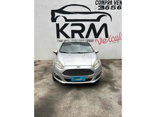 Carro Ford Fiesta Hatch 2014 SE 1.6
