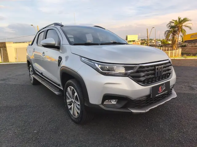 Carro Fiat Strada 2023 Volcano 1.3 8V CD AT