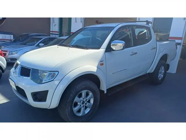 Carro Mitsubishi L200 Triton Sport 2012 HPE 4x4 3.2 DI-D (Aut)