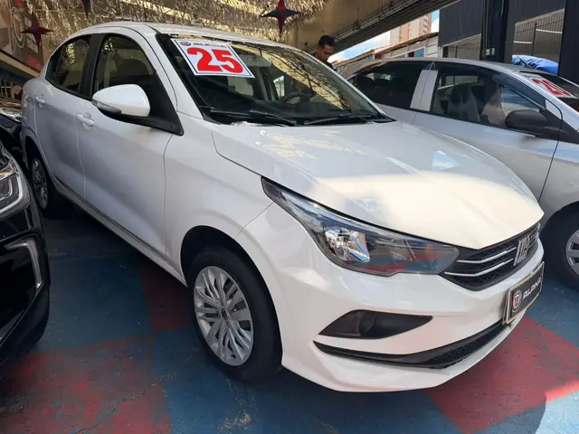 Carro Fiat Cronos 2025 Drive 1.0