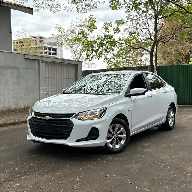 Carro Chevrolet Onix 2023 LT 1.0