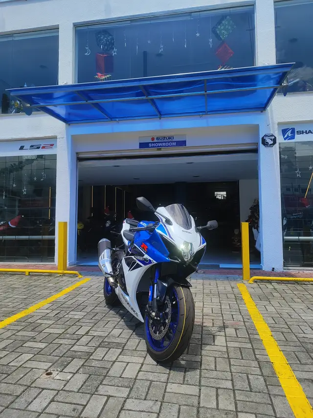 Moto Suzuki GSX-R 1000 2025 RAZ