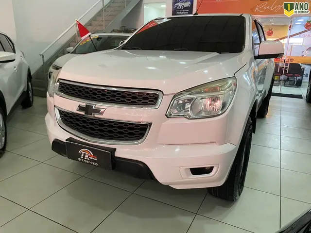 Carro Chevrolet S10 Cabine Dupla 2016 S10 2.4 Advantage (Cabine Dupla)