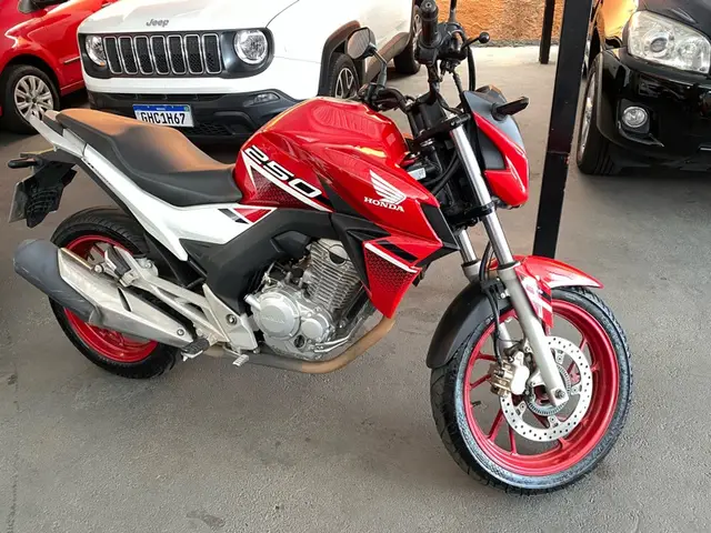 Moto Honda CB 250F Twister 2022 (CBS)