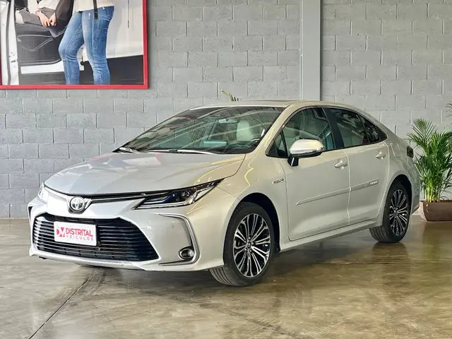 Carro Toyota Corolla 2023 Altis Hybrid Premium 1.8 Flex