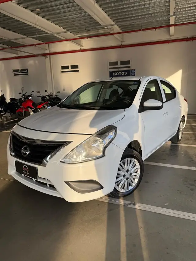 Carro Nissan Versa 2019 1.0 12V (Flex)