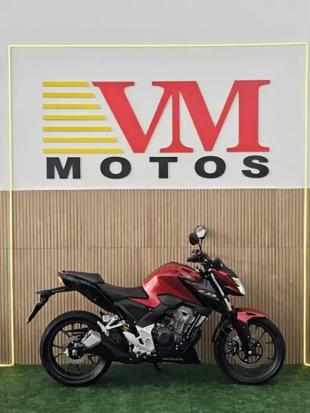 Moto Honda CB 300F Twister 2025 (CBS)