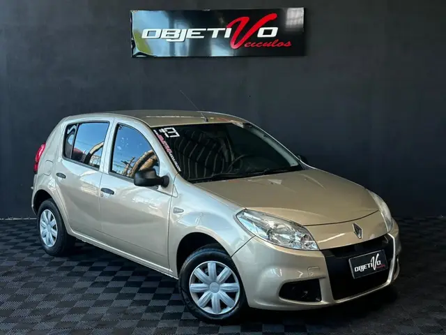 Carro Renault Sandero 2013 Authentique 1.0 16V (flex)