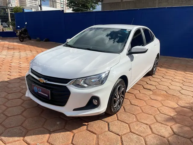 Carro Chevrolet Onix Plus 2024 LT 1.0 Turbo