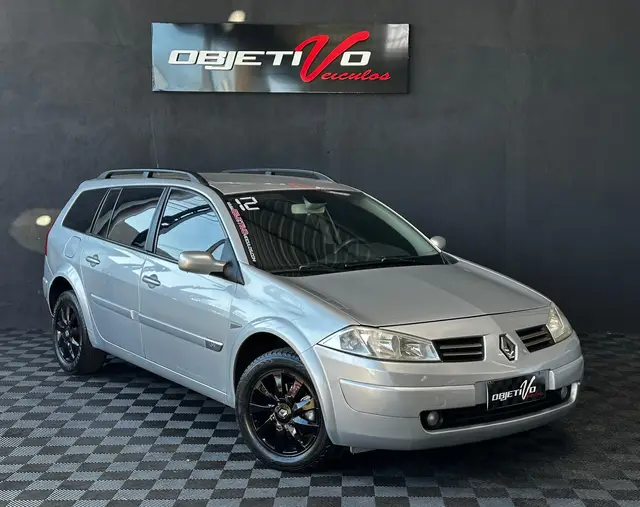 Carro Renault Megane Grand Tour 2012 Mégane Grand Tour Dynamique 1.6 16V (flex)