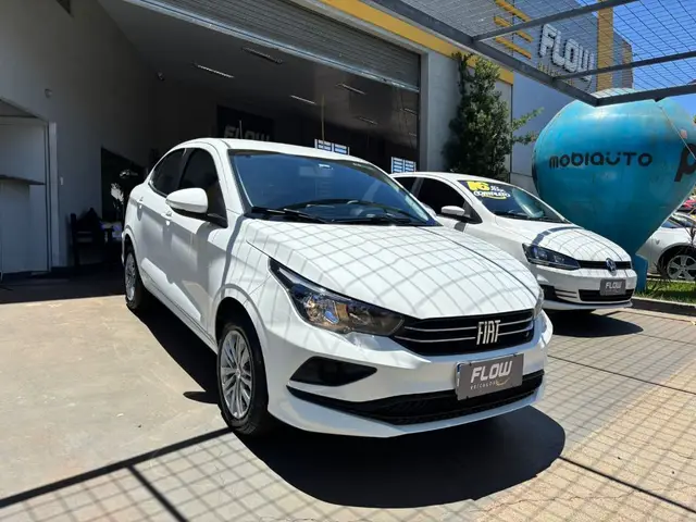 Carro Fiat Cronos 2025 Drive 1.3