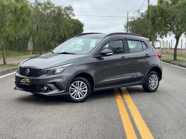 Carro Fiat Argo 2020 1.3 Trekking (Flex)