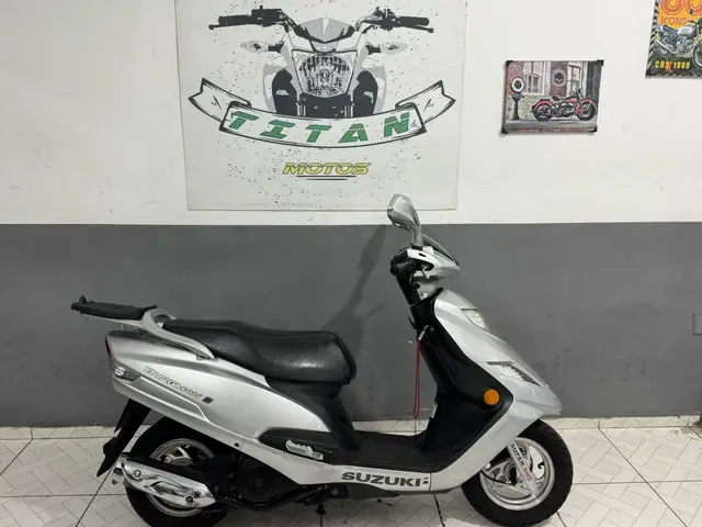 Moto Suzuki Burgman 2014 125i