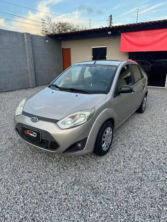 Carro Ford Fiesta Sedan 2014 SE 1.6 Rocam (Flex)