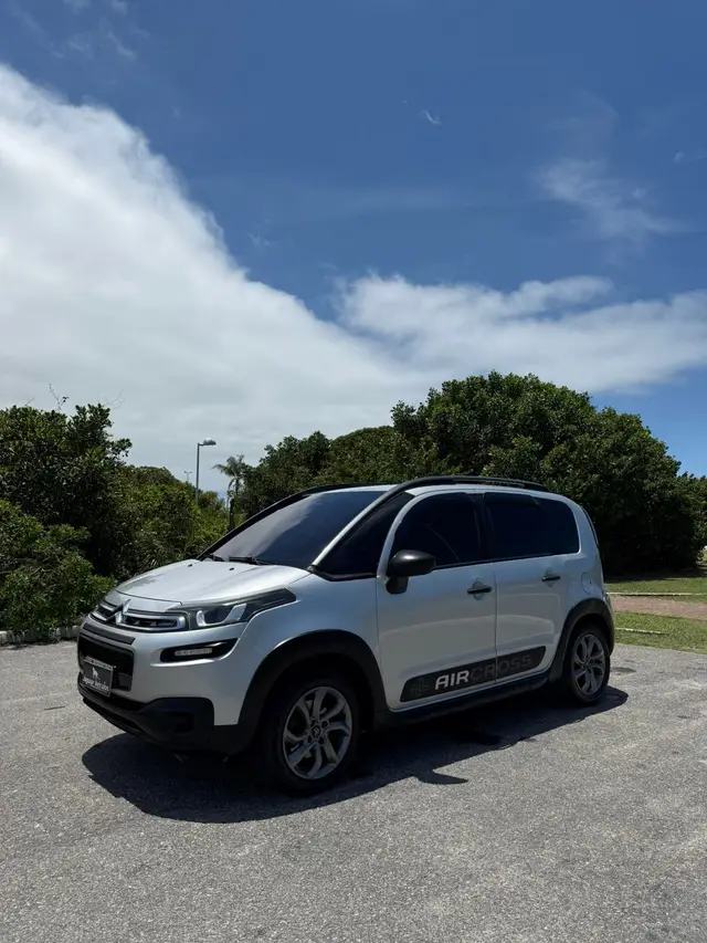 Carro Citroën Aircross 2017 1.5 8V Live (Flex)