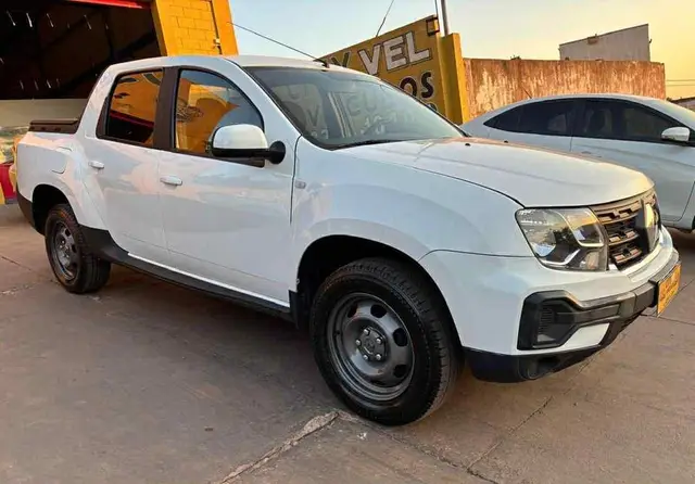 Carro Renault Oroch 2024 Intense 1.6 (Flex)