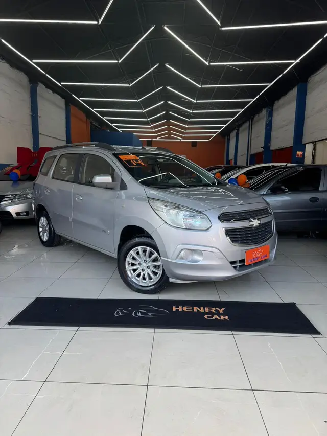 Carro Chevrolet Spin 2014 LT 5S 1.8 (Aut) (Flex)