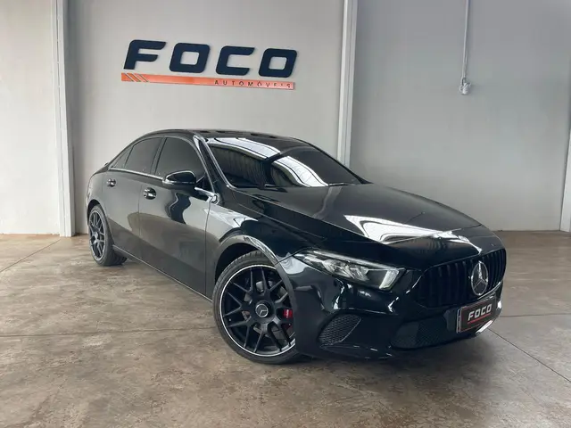 Carro Mercedes-Benz A 200 2020 Style 1.3 CGI gasolina (Aut)