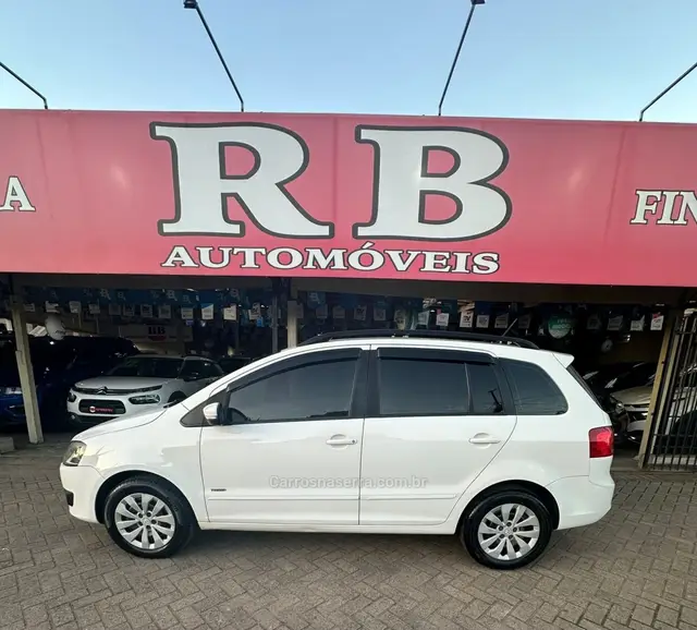Carro Volkswagen SpaceFox 2013 1.6 8V Trend (Flex)