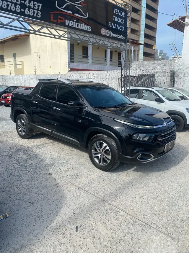 Carro Fiat Toro 2018 Volcano 2.0 diesel AT9 4x4