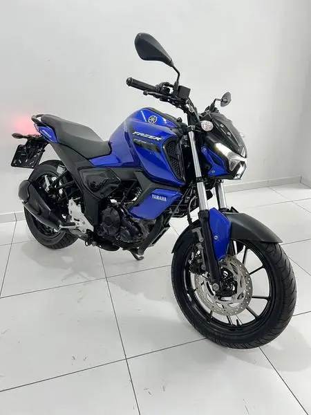 Moto Yamaha Fazer FZ15 2023 ABS
